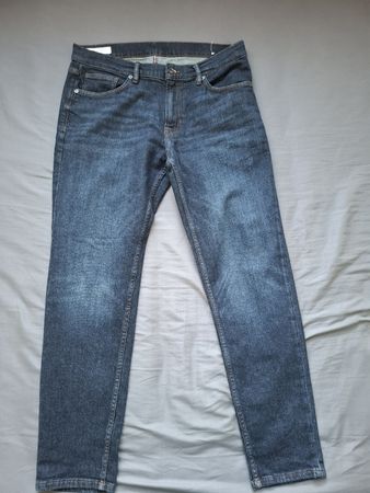 Jean ZARA homme, coupe droite, taille 34, état parfait!