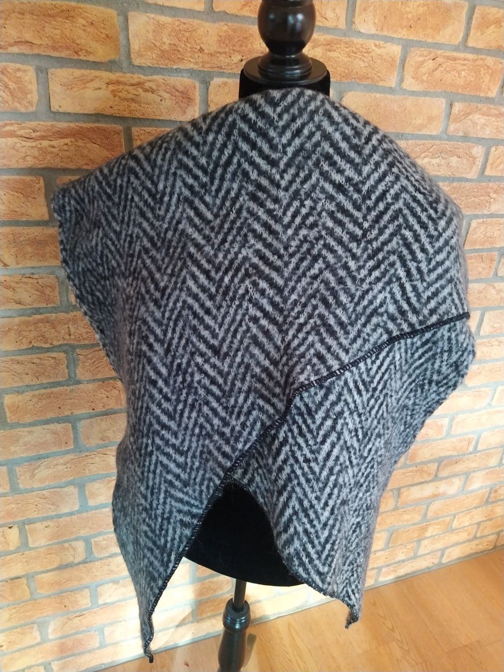 Foulards, Tücher & Schals: Schal in schwarz/beige – Neu (gemäss Beschreibung) aus Wolhusen von Pindha05 2