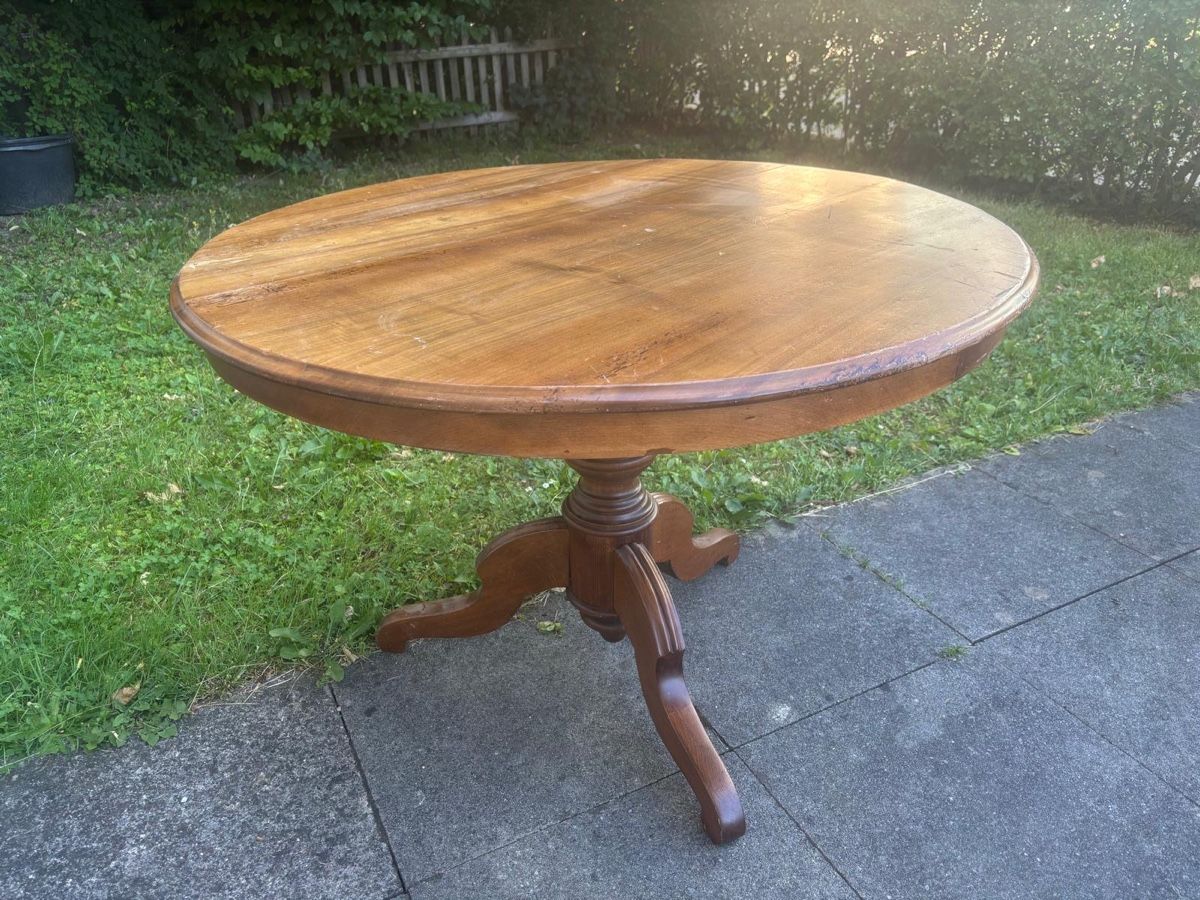 Tavoli: Runder Tisch Holz Nussbaum  – Usato da Zürich venduto da ann_9fv5 3