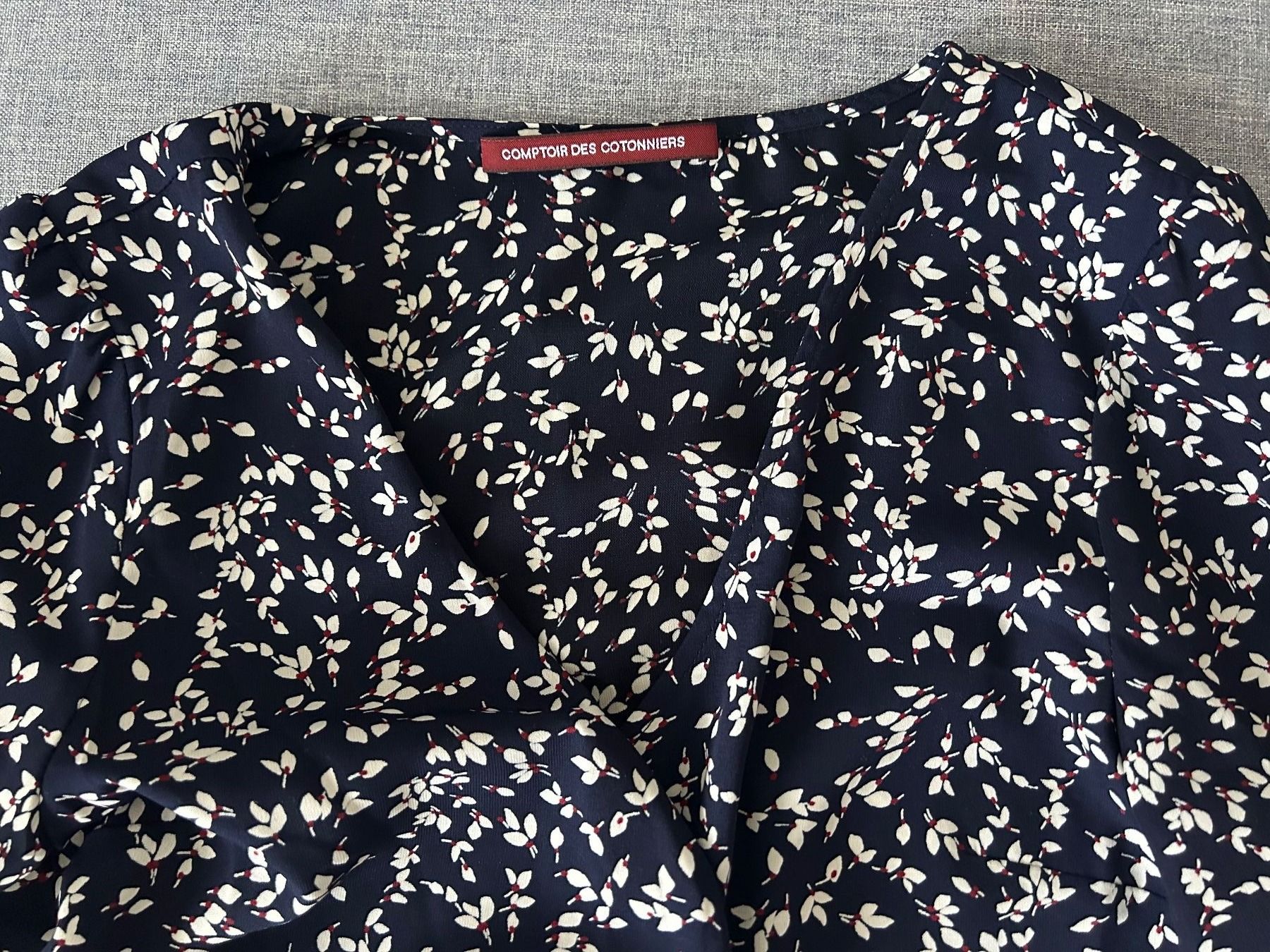 Camicette: Comptoir des Cotonniers - Cache-coeur Bluse – Usato da Wollerau venduto da Dolder23 5