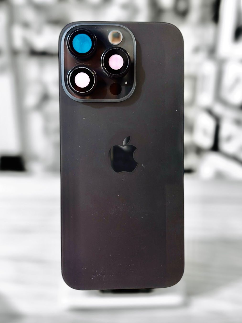 Cover & Protezioni schermo: Vitre Cache Arrière iPhone 16 pro/max avec rondelle aimants – Nuovo e nell'imballaggio originale da Morges venduto da DA-repa