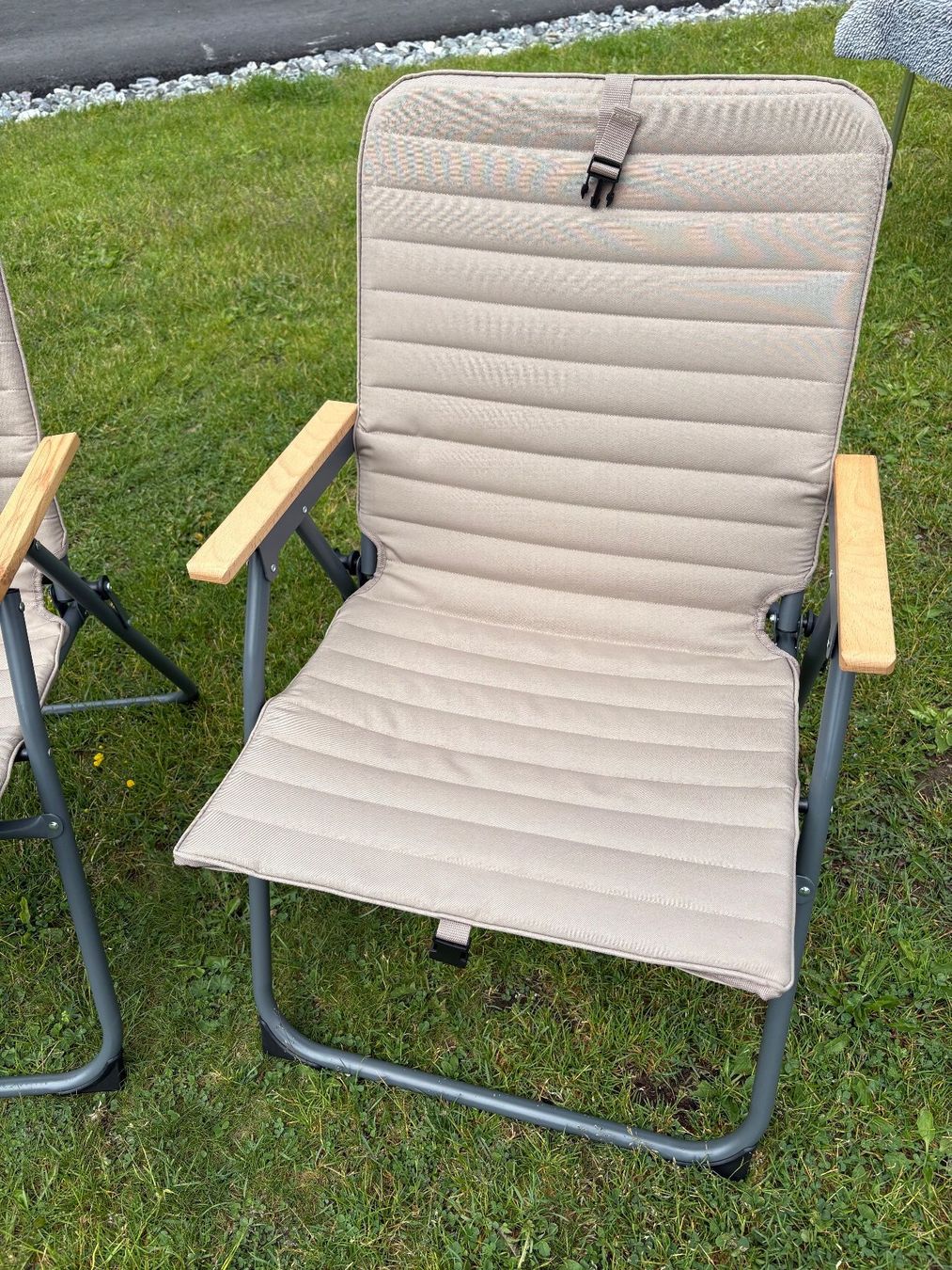 Stühle: Camping-/Gartenstühle (2 Stück) – Gebraucht aus Wetzikon ZH von XERA02 2