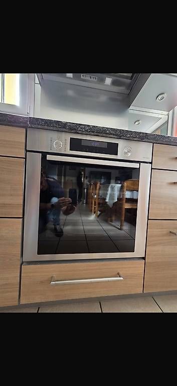 Komplettküchen: Cuisine avec son électroménager TBE – Gebraucht aus Monthey von lud_x9pc 2