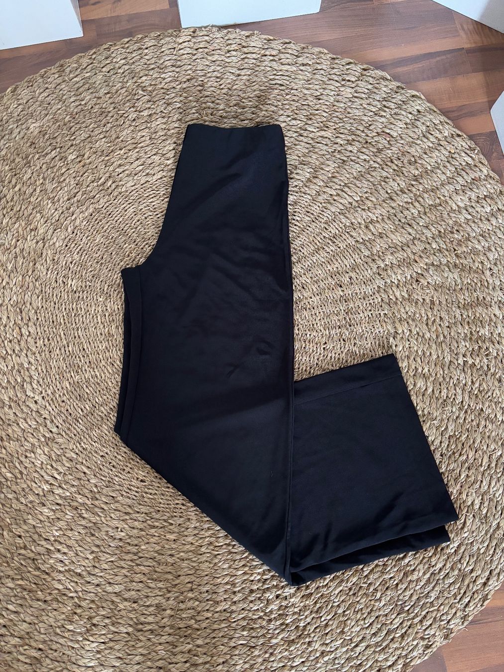 Malene Birger Pantaloni: Malene Birger Wideleg Stretch-Hose Gr M – Usato da Laufenburg venduto da VintageMuesli