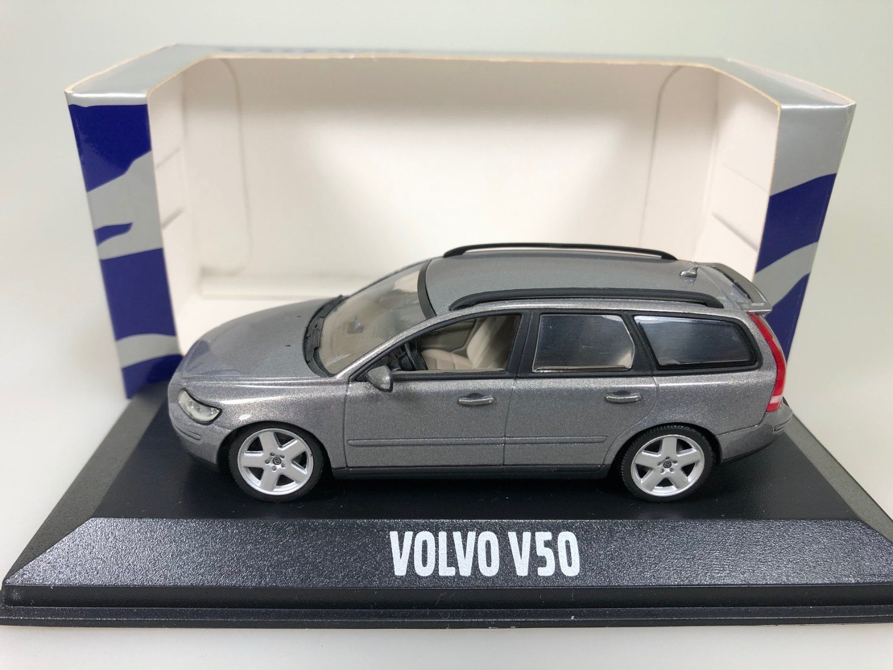 Volvo Modellini d'auto: Volvo V50 - Minichamps - 1:43 – Usato da Widen venduto da Himan 2