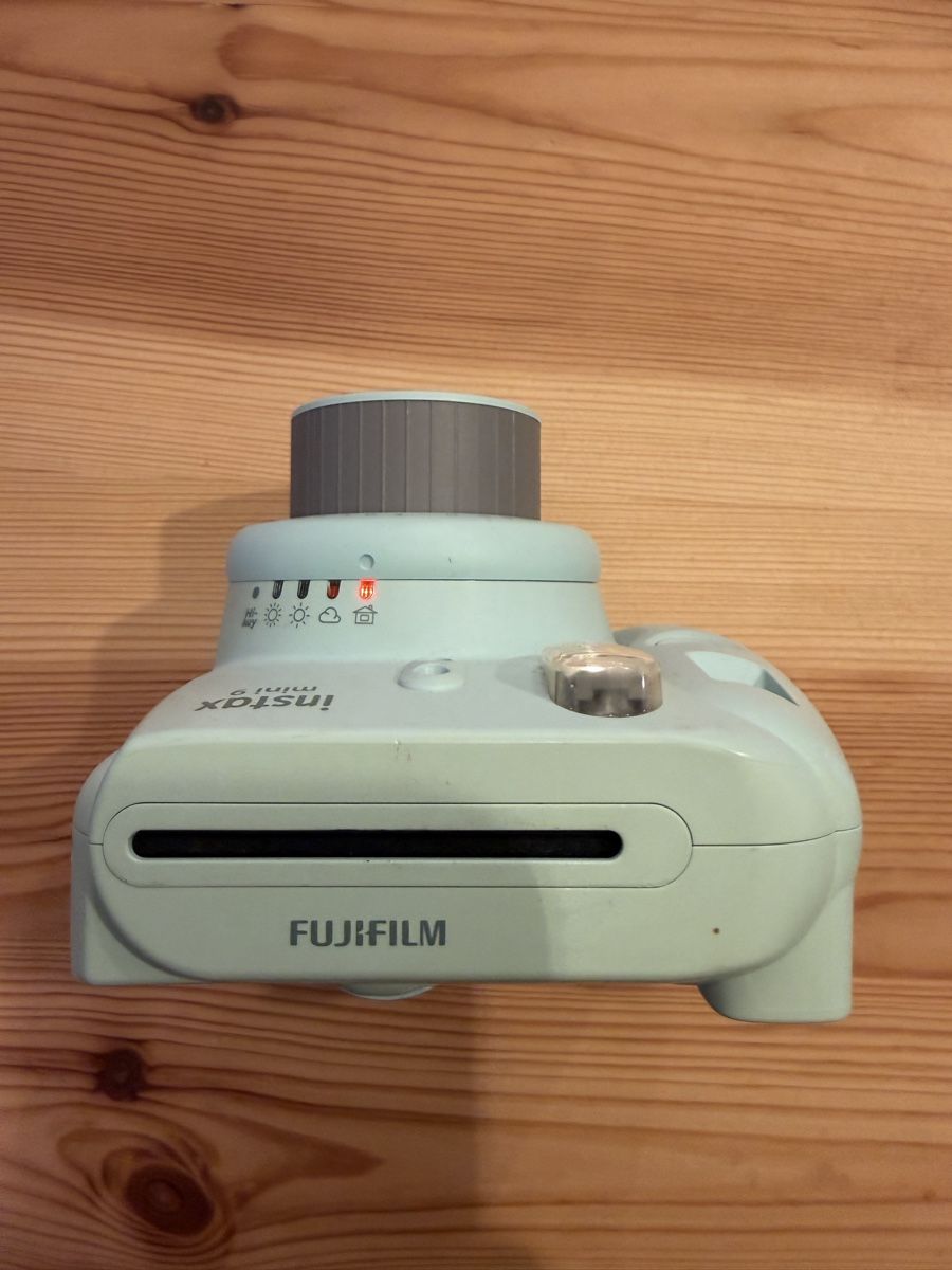 Fujifilm Fotocamera: Fujifilm Instax Mini 9 - Sofortbildkamera! – Usato da Regensdorf venduto da sil_bj7d 1