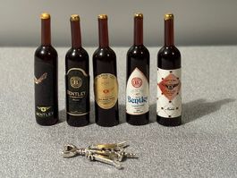 Miniatur Weinflaschen 5 Stück und Zapfenzieher