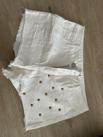 Jeansshorts weiss Grösse 38 Ziernieten 