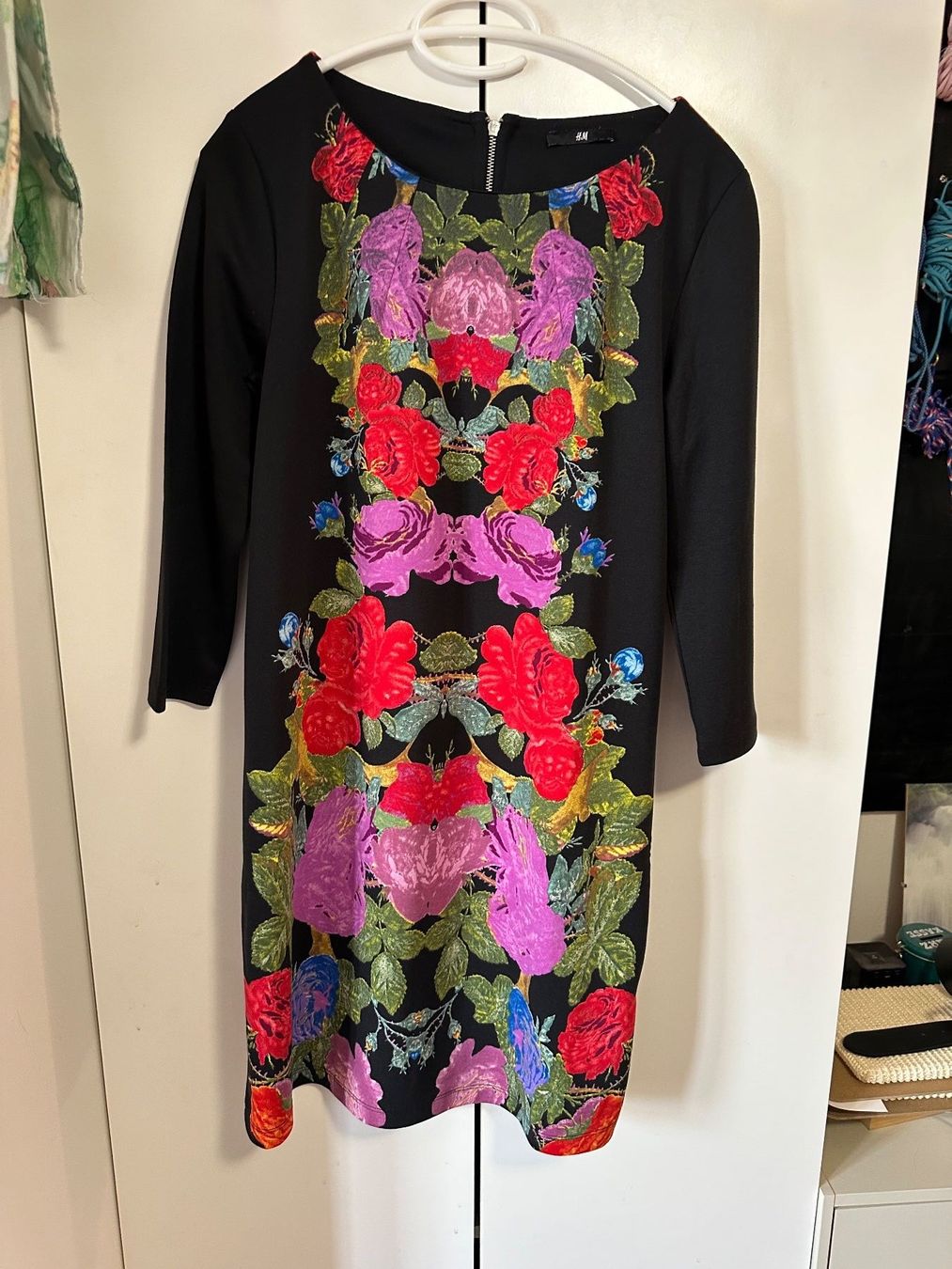 H&M Vestiti: H&M Kleid schwarz - bunt – Usato da Schaan venduto da Hermine2018