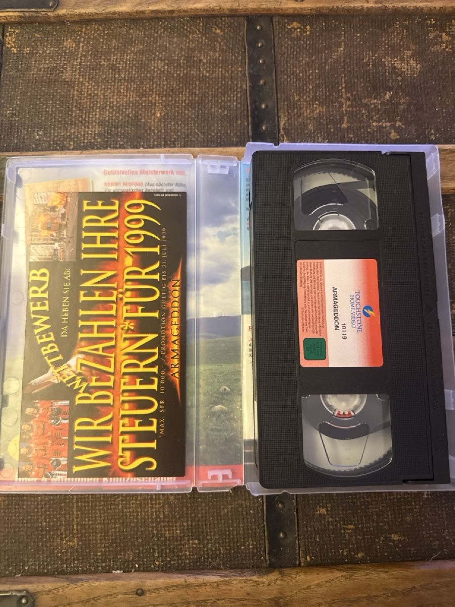 Tutti i VHS: Armageddon Film VHS  – Usato da Basel venduto da Der_Bieter 2