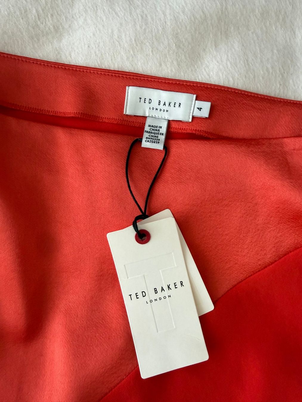 Ted Baker Röcke: Ted Baker neu Asymmetrischer Rock – Neu (gemäss Beschreibung) aus Spreitenbach von BritToSwiss 3