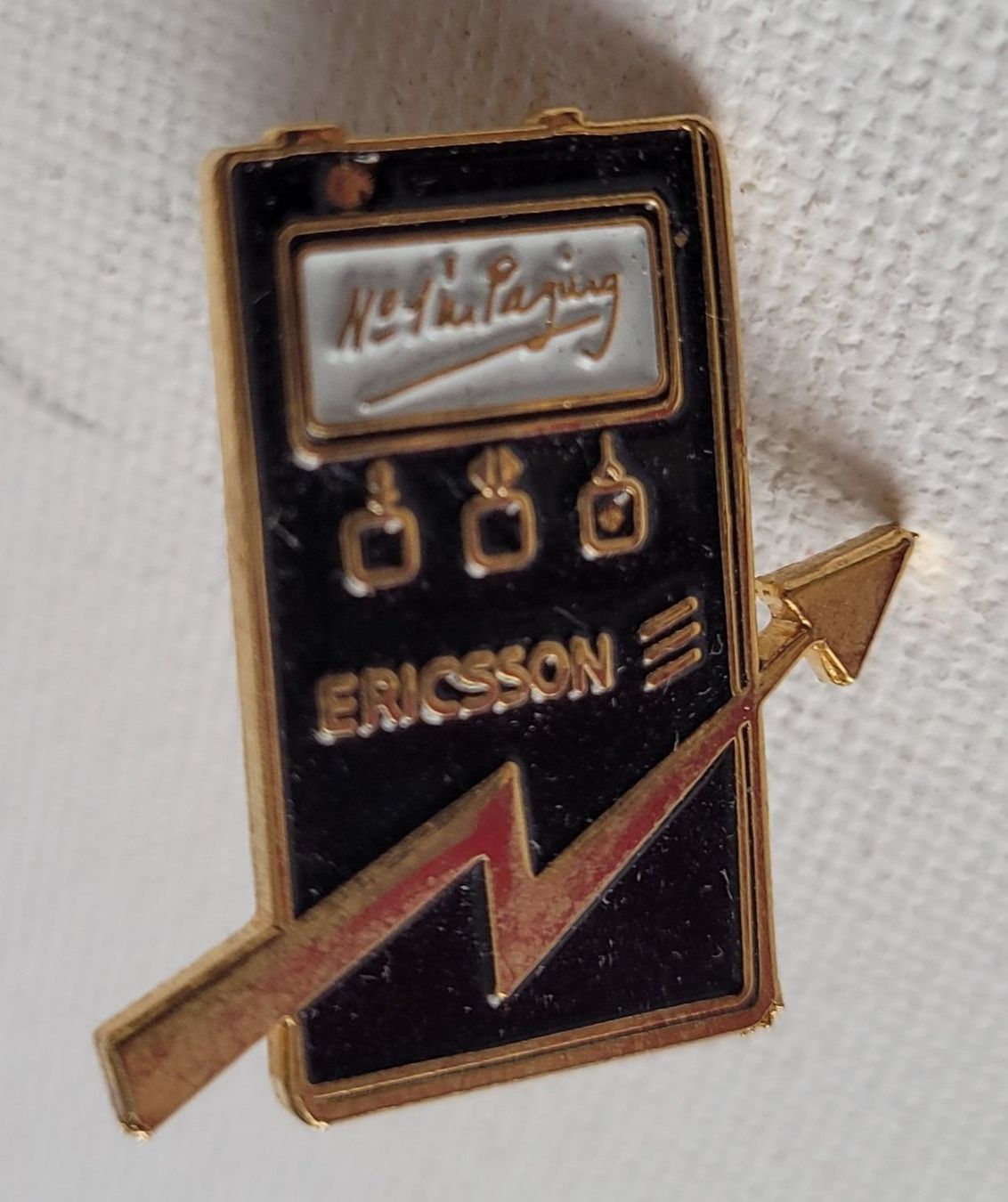 Placchette & Badge: ERICSSON – NO. 1 IN PAGING – Usato da Neftenbach venduto da Mador6