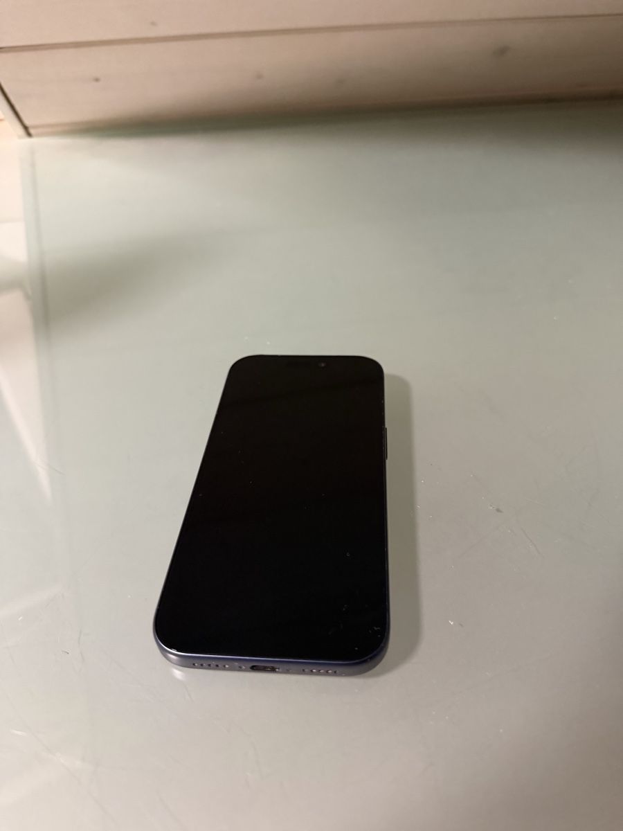Apple Telefoni cellulari / Smartphones: Iphone 17 pro – Nuovo (secondo la descrizione) da Mellingen venduto da samu_c10 2