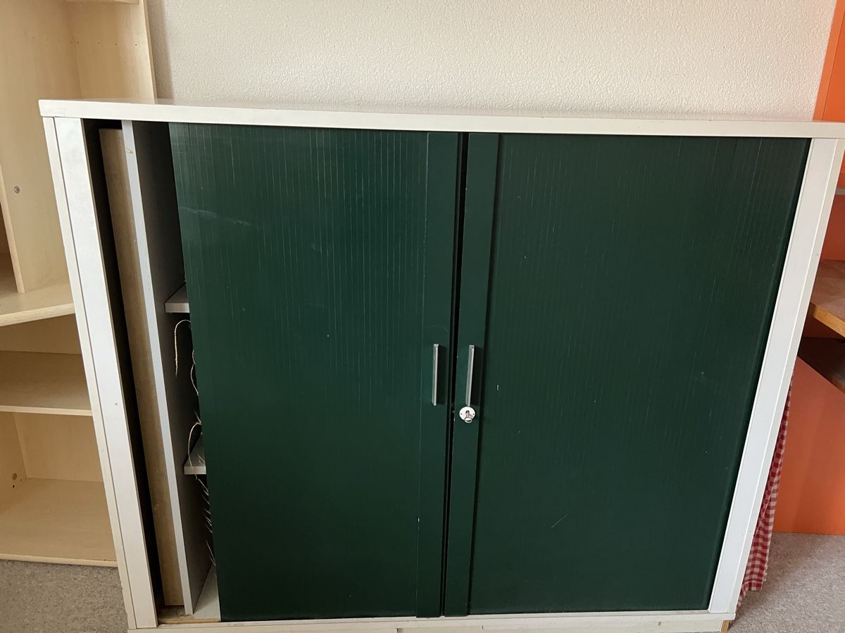 Schränke: Ordnerschrank / Büro – Gebraucht aus Ehrendingen von nz9_y29p 1