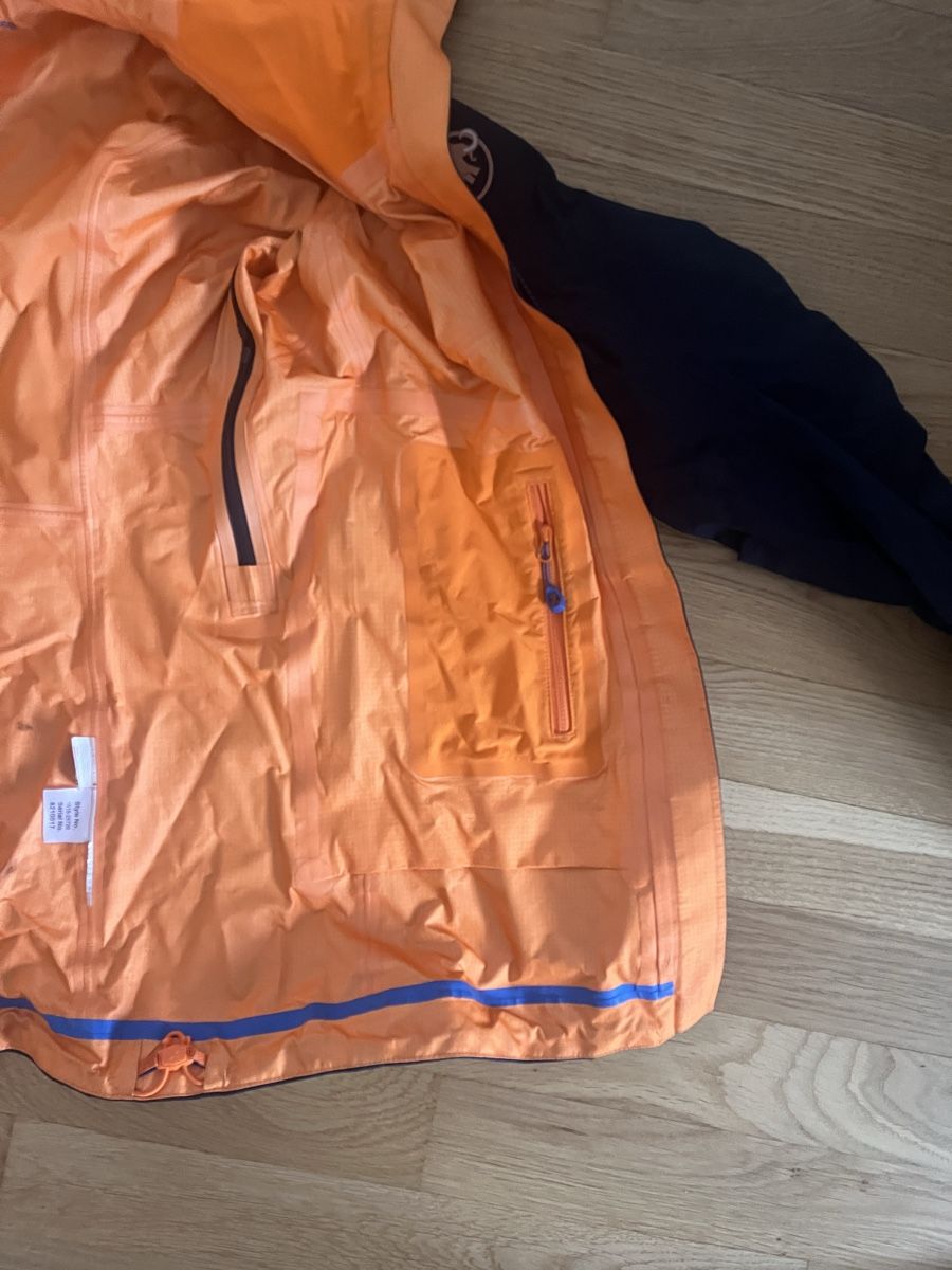 Mammut Giacche: Hardshell Mammut Eiger Extreme, Damen Gr. M – Usato da Zürich venduto da Insert_Name 3