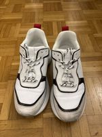 Stylische GUESS Sneaker, Grösse 37, ideal für den Frühling