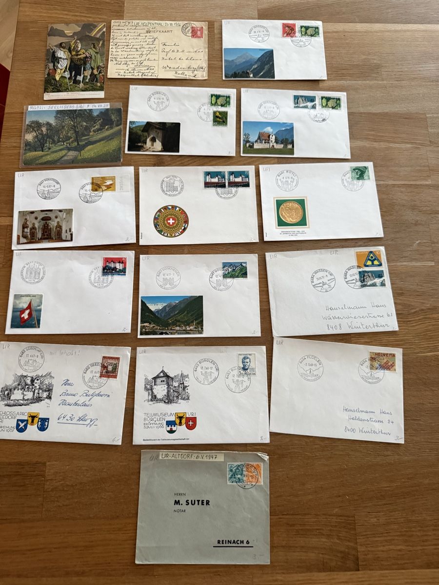 Enveloppes & pochettes d'envoi: Briefumschläge mit Postkarten URI – D'occasion à Goldach par Messerguru