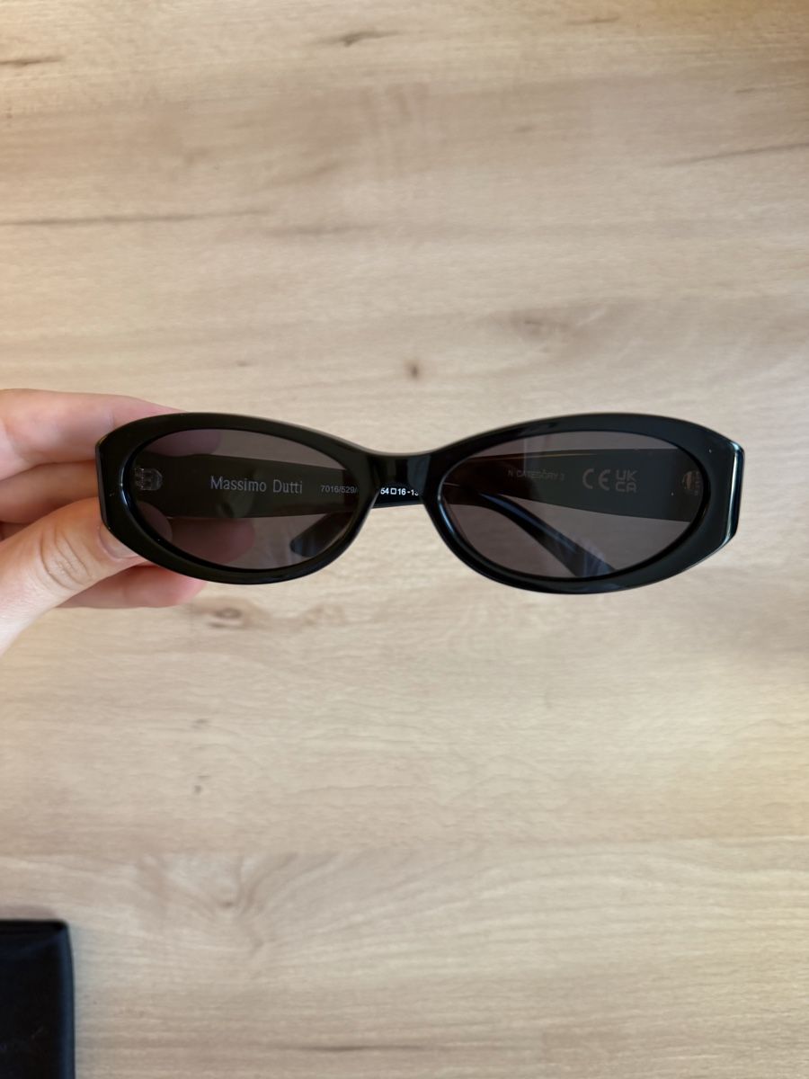 Massimo Dutti Brillen & Gläser: Massimo Dutti sunglasses black oval shape new with case – Neu (gemäss Beschreibung) aus Puplinge von yav_9r9f