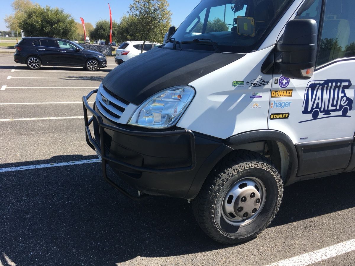 Iveco Tutti i ricambio: pare buffle iveco daily 4x4 – Usato da Martigny venduto da coy_h9mr 2