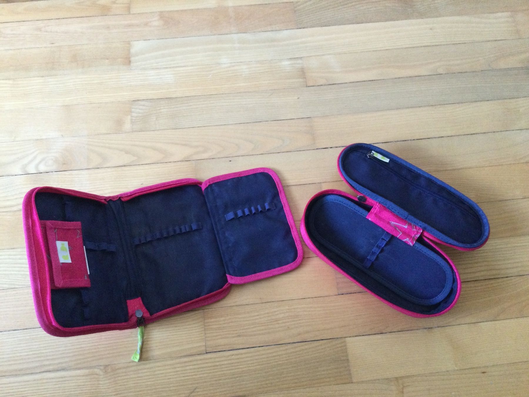 Ergobag Kindertaschen: Ergobag Schulranzen mit viel Zubehör – Gebraucht aus Basel von Anja_1981 4