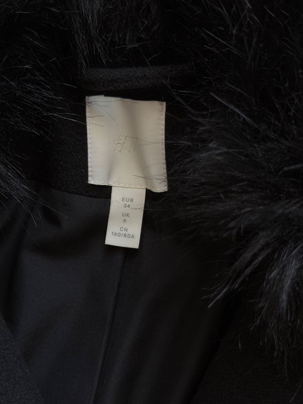 H&M Cappotti: H&M Kurzmantel – Usato da Solothurn venduto da Vintage87 1