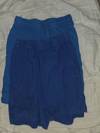 Kurze hosen in 134 und 134/140