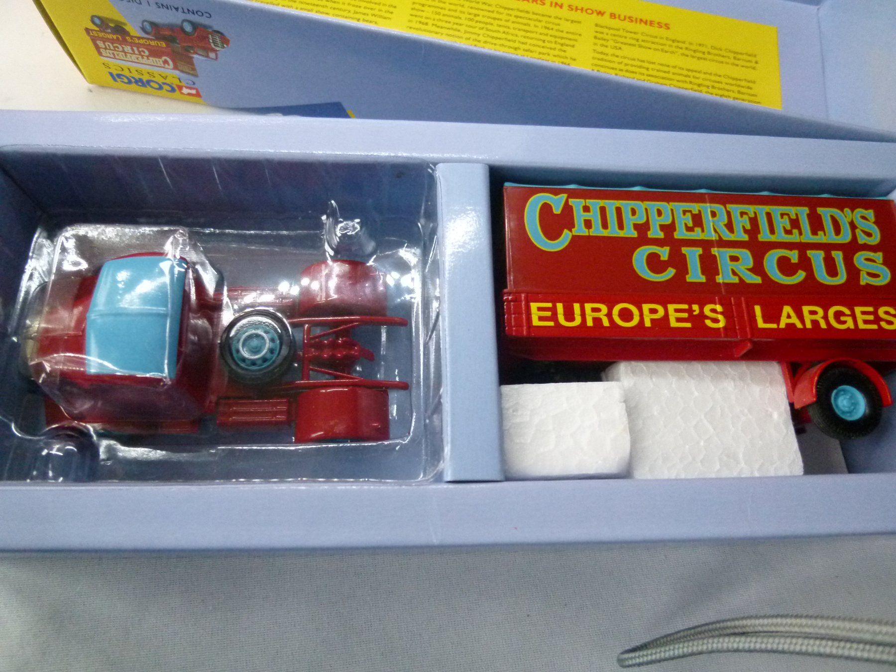 corgi-chipperfields-circus-bedford-o-articulated-truck-94-gebraucht