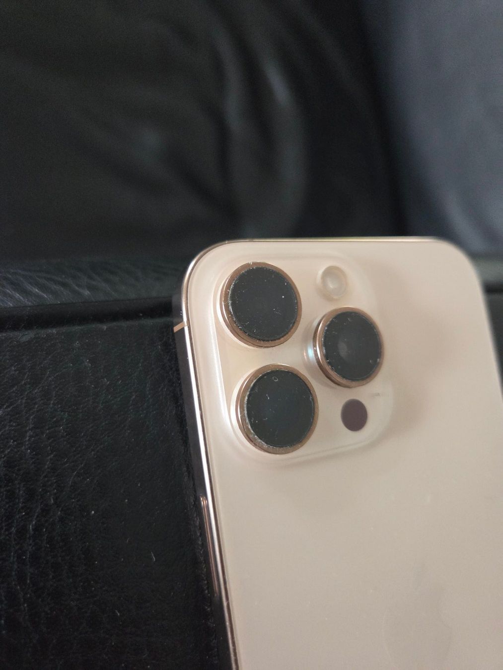 Apple Portables: Apple iPhone 16 Pro Max 256GB – Défectueux à Burgdorf par Moonwalker
