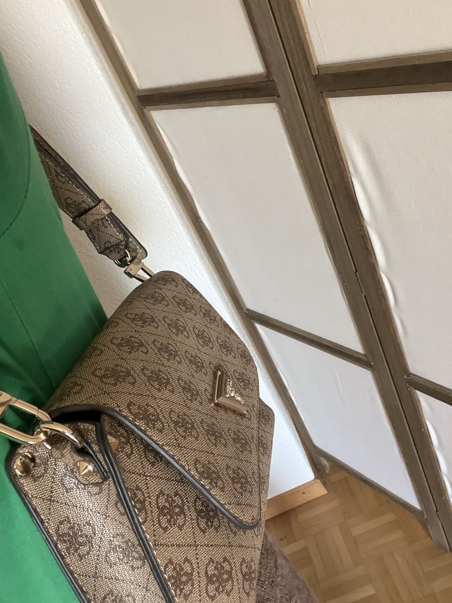 Guess Taschen für Damen: Guess Schultertasche – Neu (gemäss Beschreibung) aus Bolligen von yue_9wxw 3