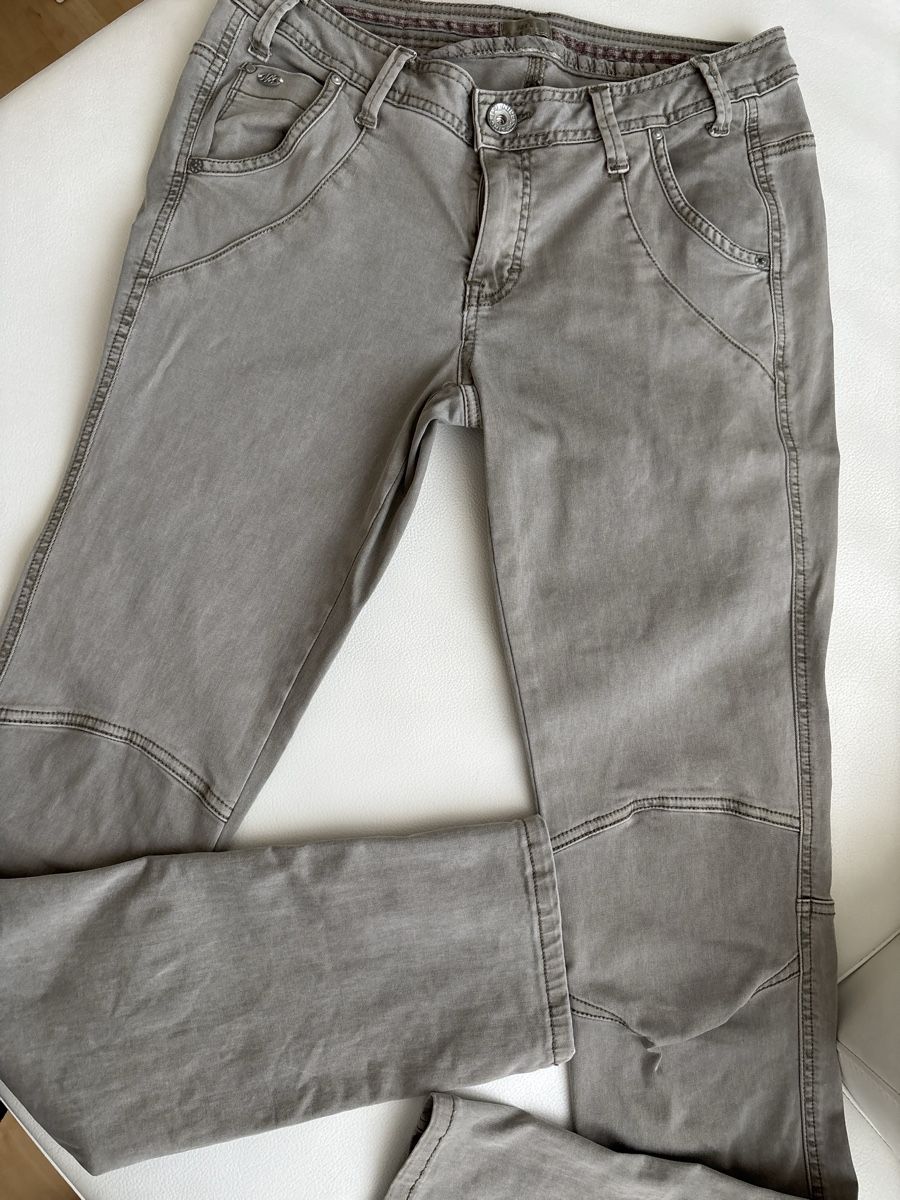 Nile Jeans: Nile Jeans, Gr. S+ – Usato da Zofingen venduto da MasterPCI 4