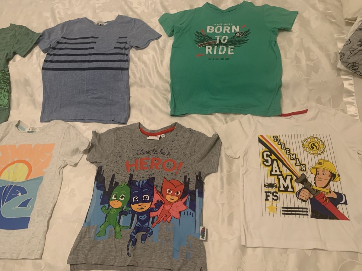 Camicie, T-shirt & Polo: Tshirts – Usato da Basel venduto da Pardesi84 1