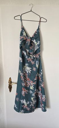 Sommerkleid luftig geblümt S/M