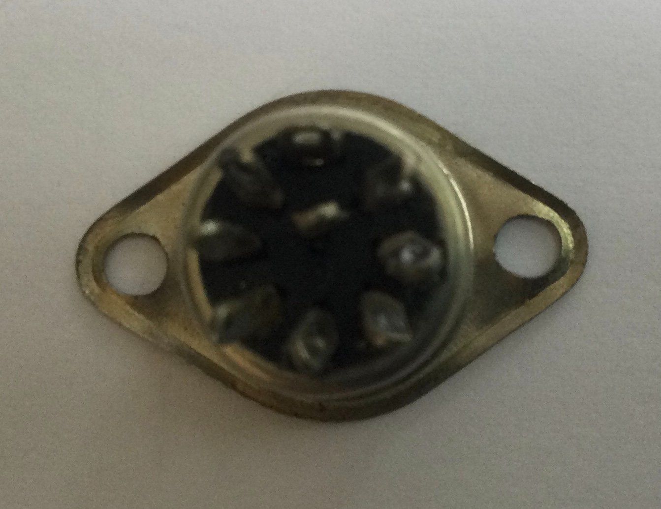Spine: Einbaustecker 8 Polig – Nuovo (secondo la descrizione) da Riehen venduto da mahei02 1