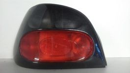 Renault Megane Rückleuchte  > links.