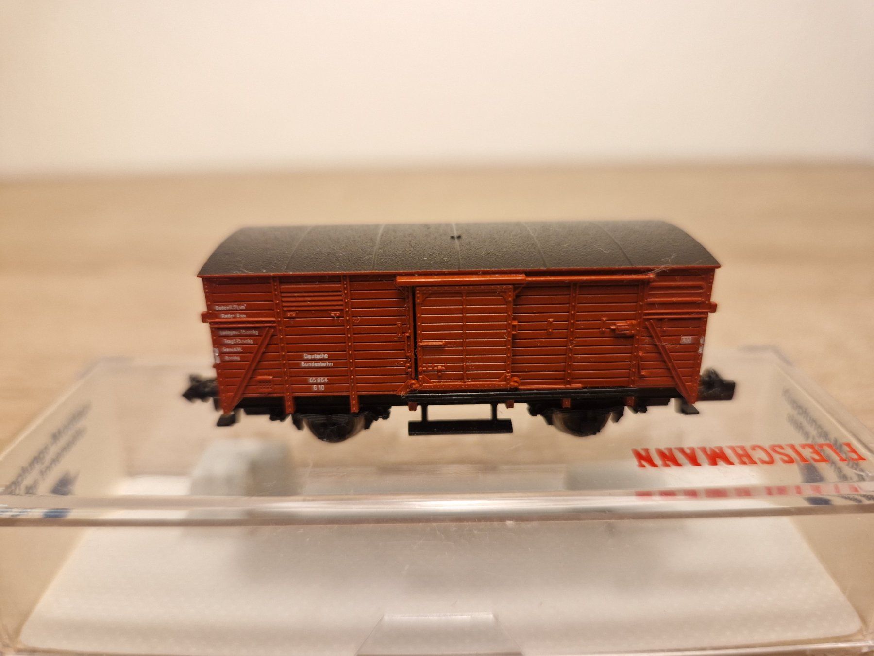 Fleischmann Modelleisenbahnen: Fleischmann N 8866 Güterwagen DB OVP NEU – Neu und originalverpackt aus St-Aubin-Sauges von tantome 1