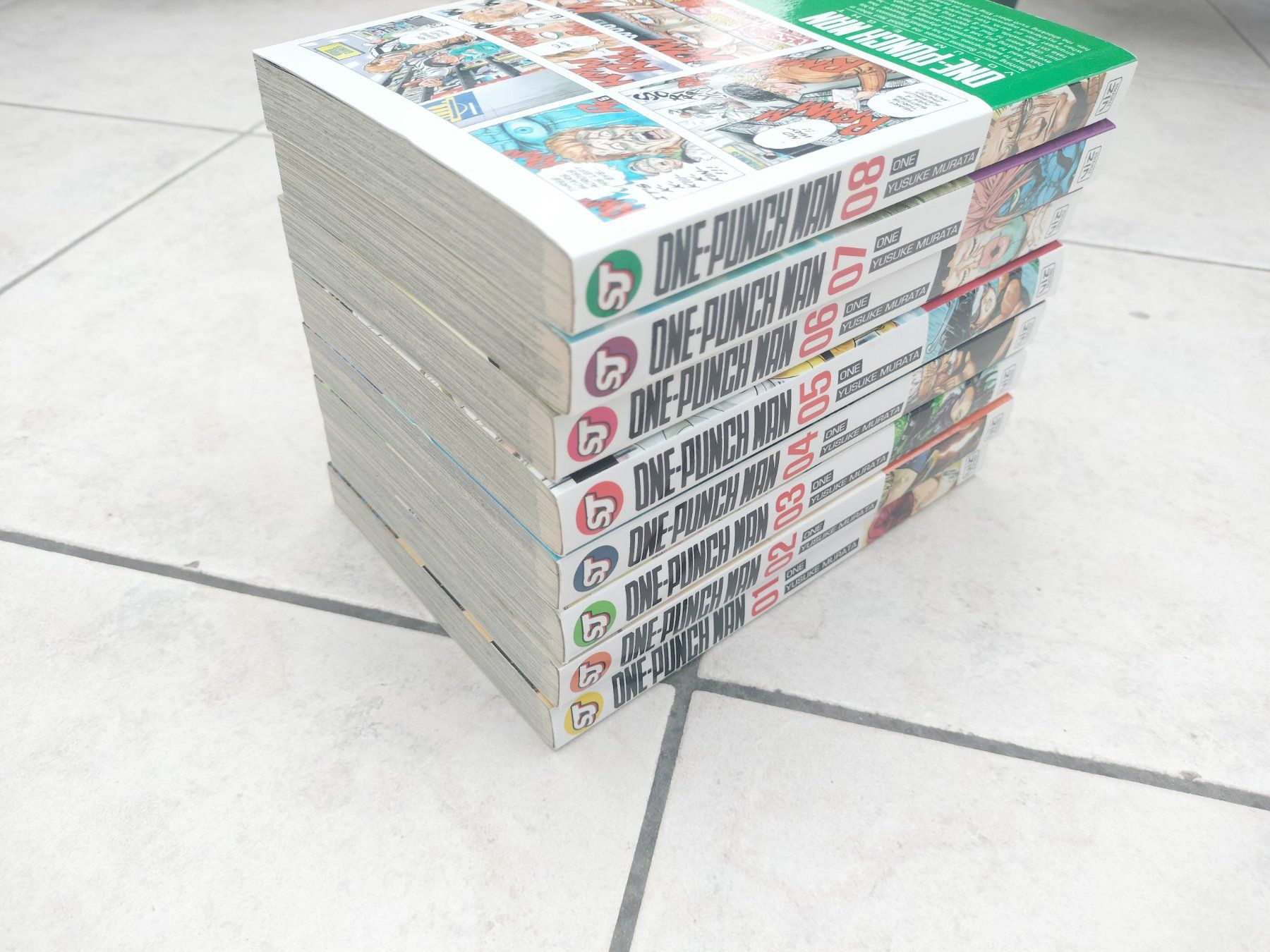 Fumetti: One Punch Man Manga 1-8 Englisch – Usato da Wil SG venduto da kaizzen 2