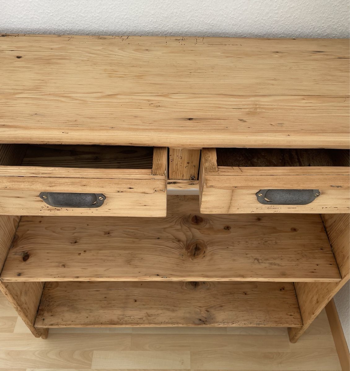 Allestimento di negozi e stand fieristici: Altes Sideboard/Anrichte – Usato da Balsthal venduto da brofleu16 2