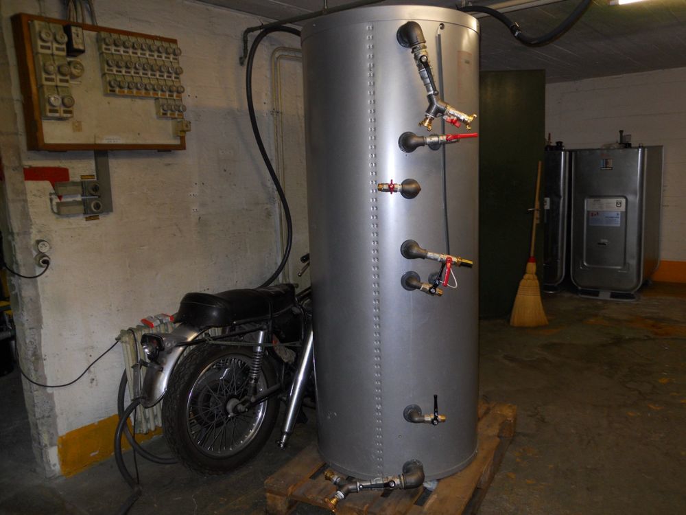 200 Liter Pufferspeicher Mit 1 Wärmetauscher Für Heizung