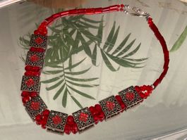 Collier Rouge vintage Parfait pour les fêtes!❤️(48)