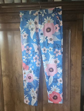 pantalon fleuri T 40 neuf
