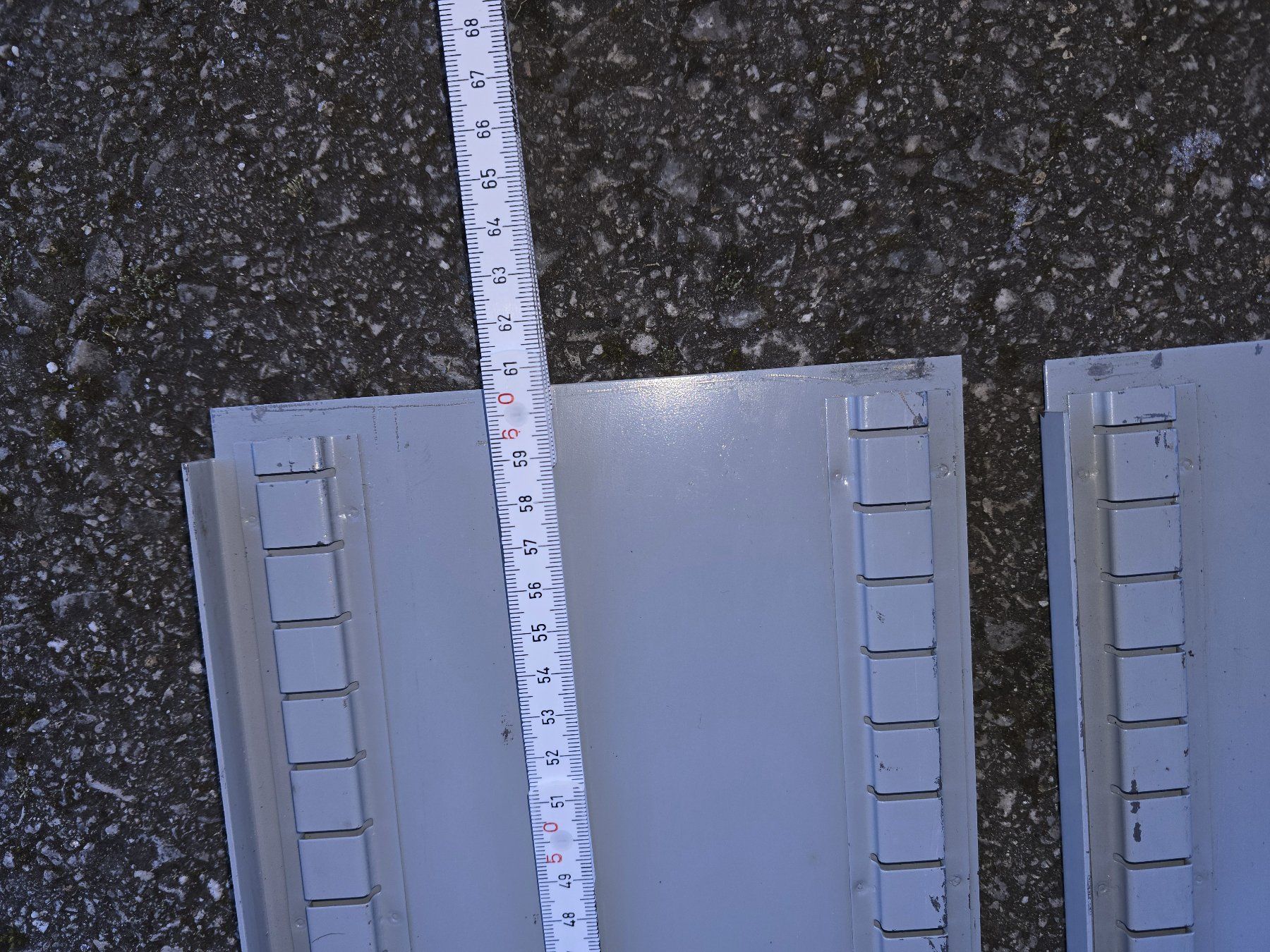 Lista Behälter & Ähnliches: Lista Einteilungen Metall 2 Stück ca. 60 x 17 cm – Gebraucht aus Savièse von Laguinee 1