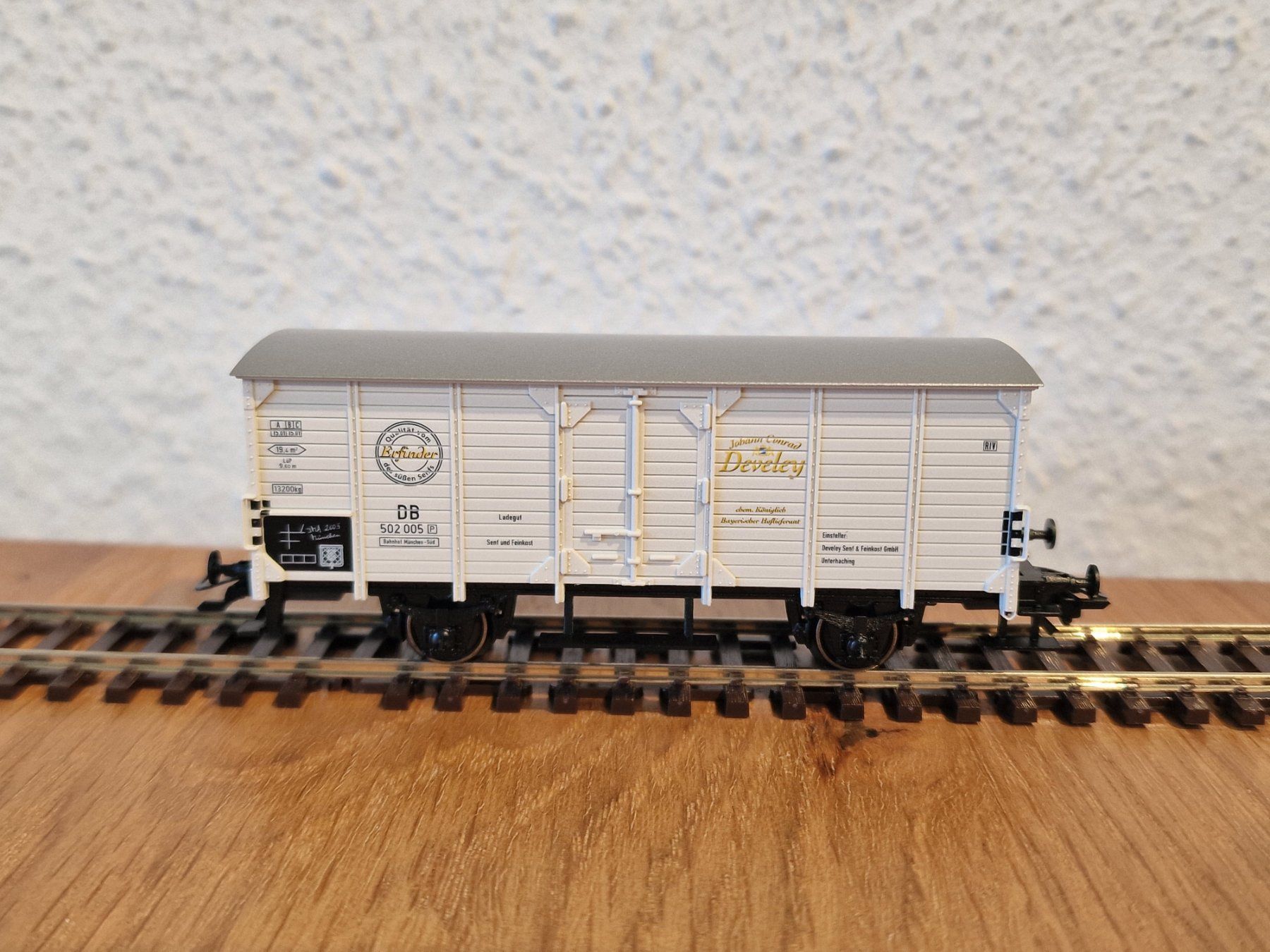 Trix Modelleisenbahnen: DB Develey Güterwagen H0 – Neu (gemäss Beschreibung) aus Matten b. Interlaken von lor_hr9w 1