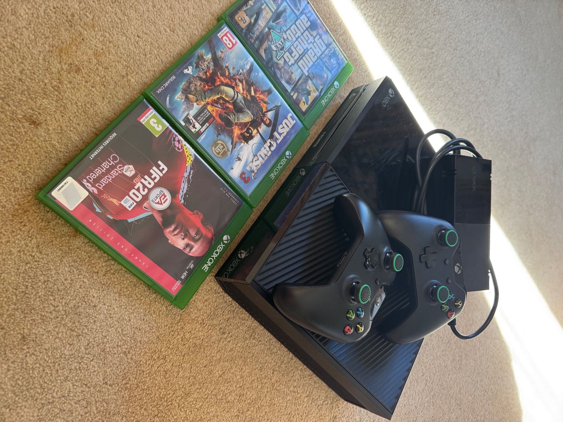 Microsoft Consoles: Xbox One Model 1540 – D'occasion à Merenschwand par myr_955l 2