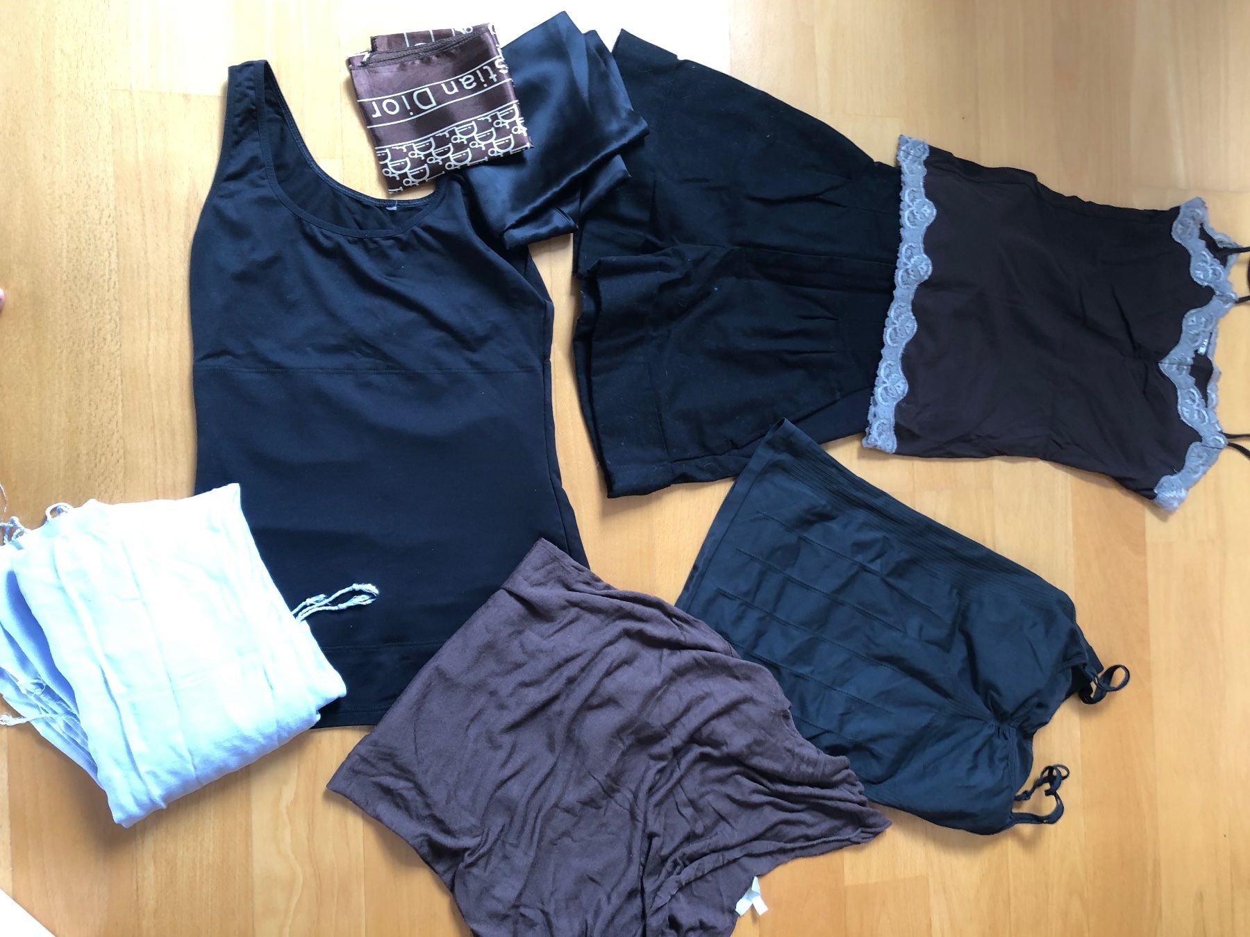 Lotti di vestiti: Kleiderpaket, Diverse Kleider Konvolut – Usato da Buchs-ZH venduto da Birikina 7