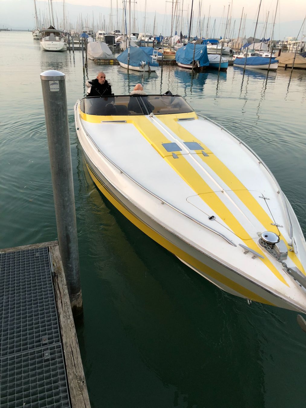 Wellcraft Barche: WELLCRAFT SCARAB 31 EINTAUSCH MÖGLICH - HAFENPLATZ – Usato da Avenches venduto da BOOTTRANSPORTE 5