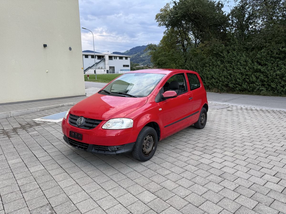 VW Automobili: Vw Fox 1.2 Benzin  – Usato da Marbach SG venduto da Mili.06 1