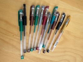 Set mit 13 Gelstiften
