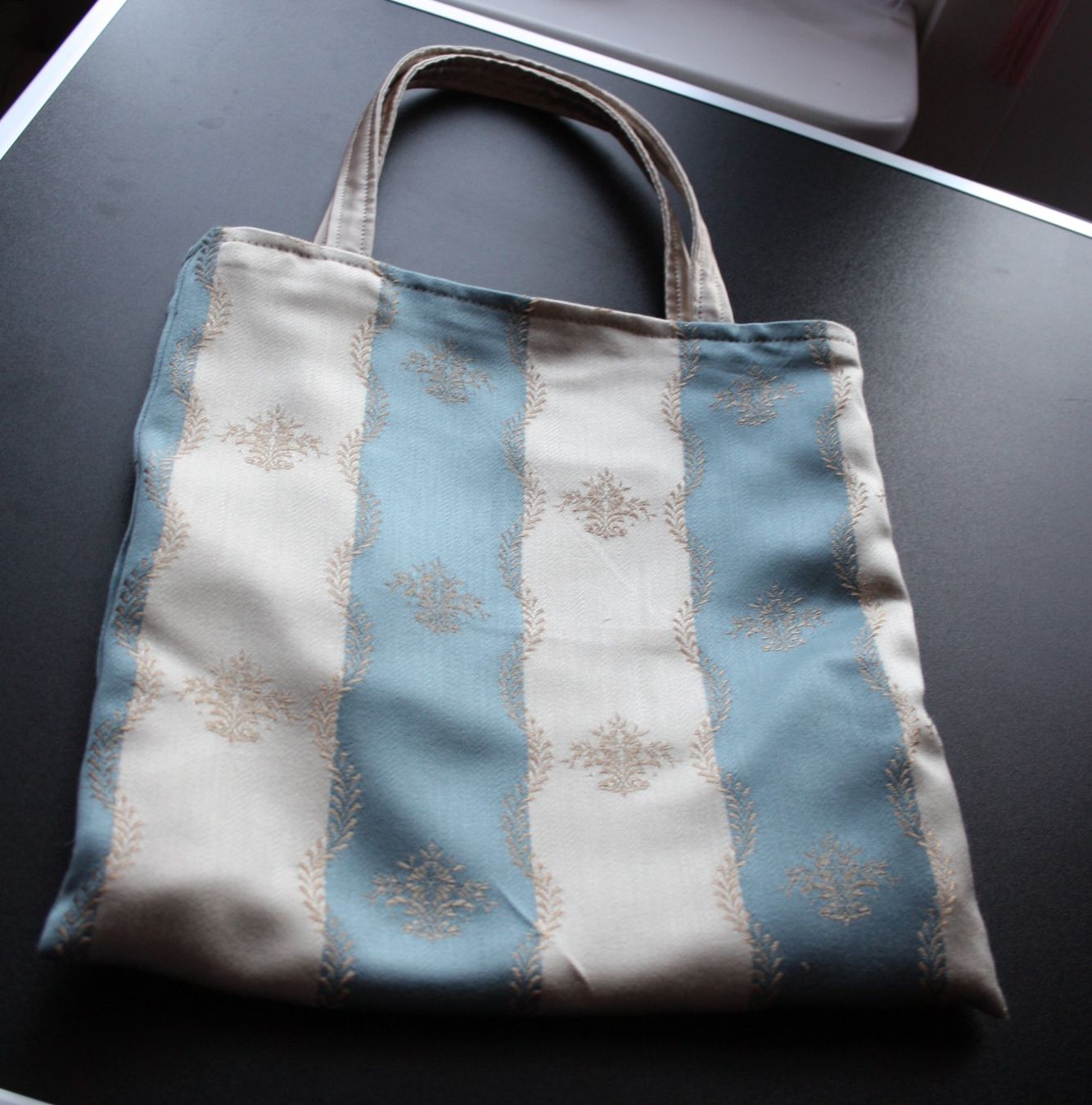 Taschen für Damen: Tasche beige-hellblau Satin  NEU (2) – Neu (gemäss Beschreibung) aus Flüelen von Diversicum-HandMade 4