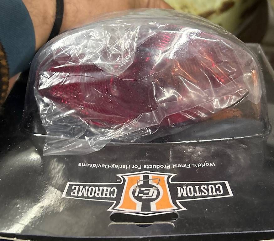 Tutti i ricambio per moto: Harley Davidson faro – Usato da Montagnola venduto da gia_6tcc 1