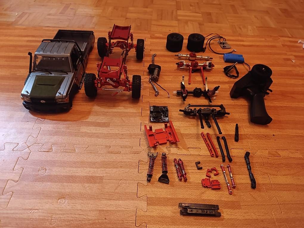 Modellismo RC: RC Crawler Toyota Landcruiser – Usato da Luzern venduto da gowshekan98 4